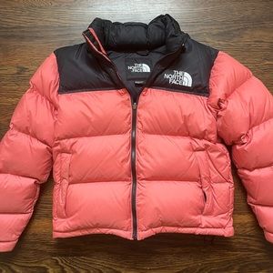 THE NORTH FACE Women’s 1996 Retro Nuptse Jacket